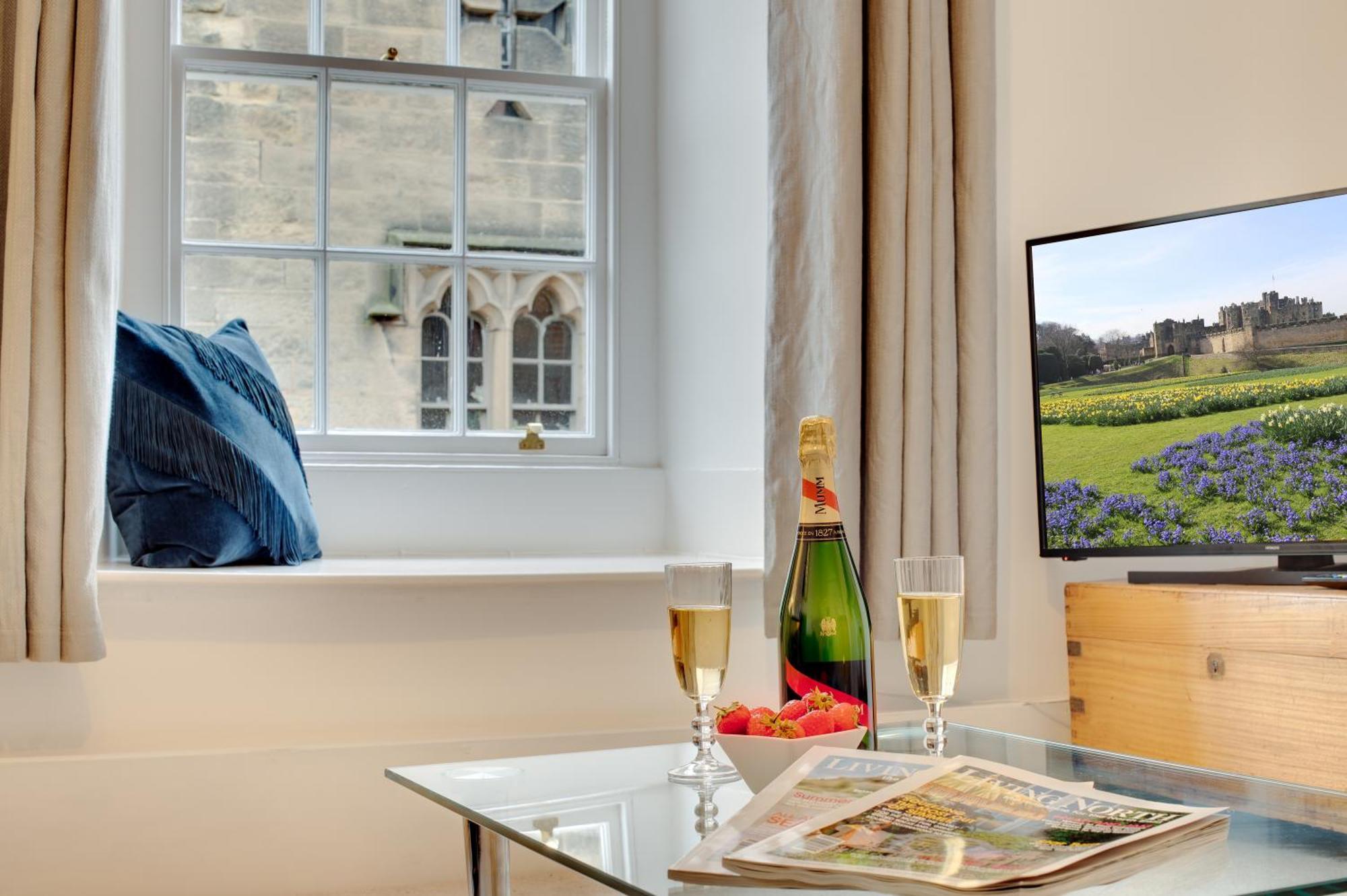 Lionsgate View - Luxury Apartment Opposite Alnwick Castle Extérieur photo